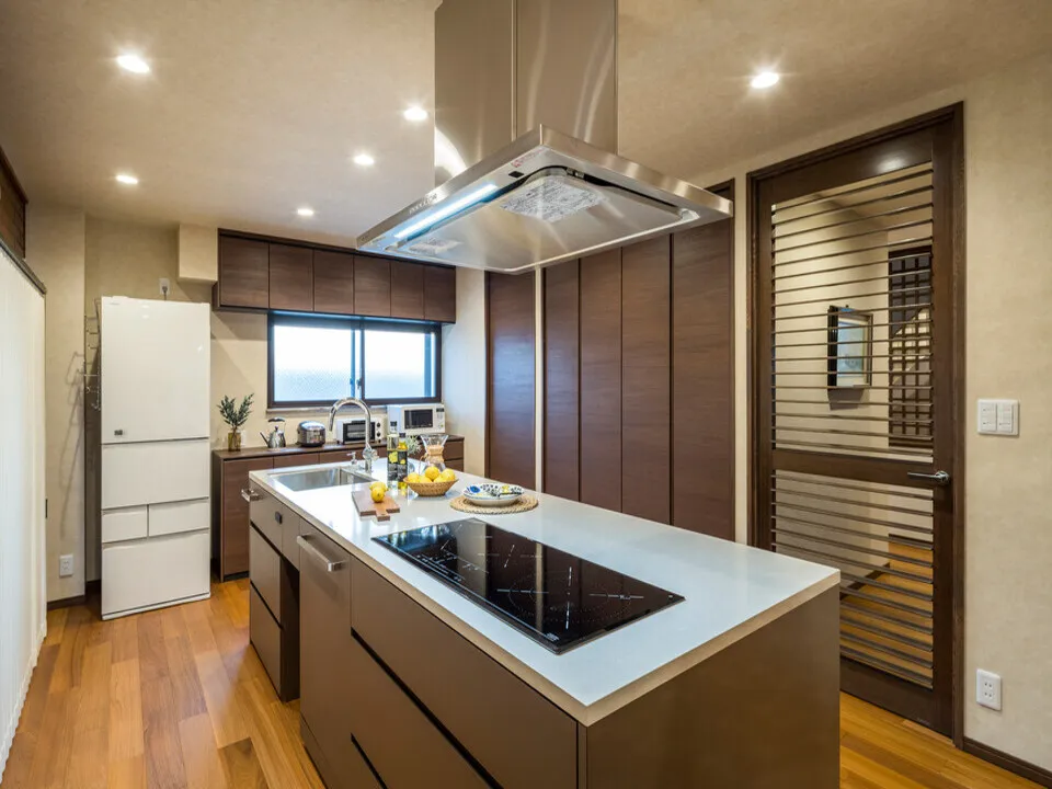 通気性のある引き戸タイプの室内ドアの写真6