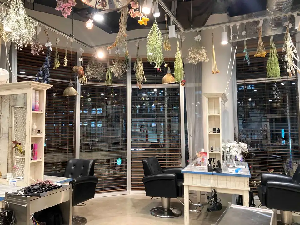 美容室marichi flowers様　御採用事例の写真3