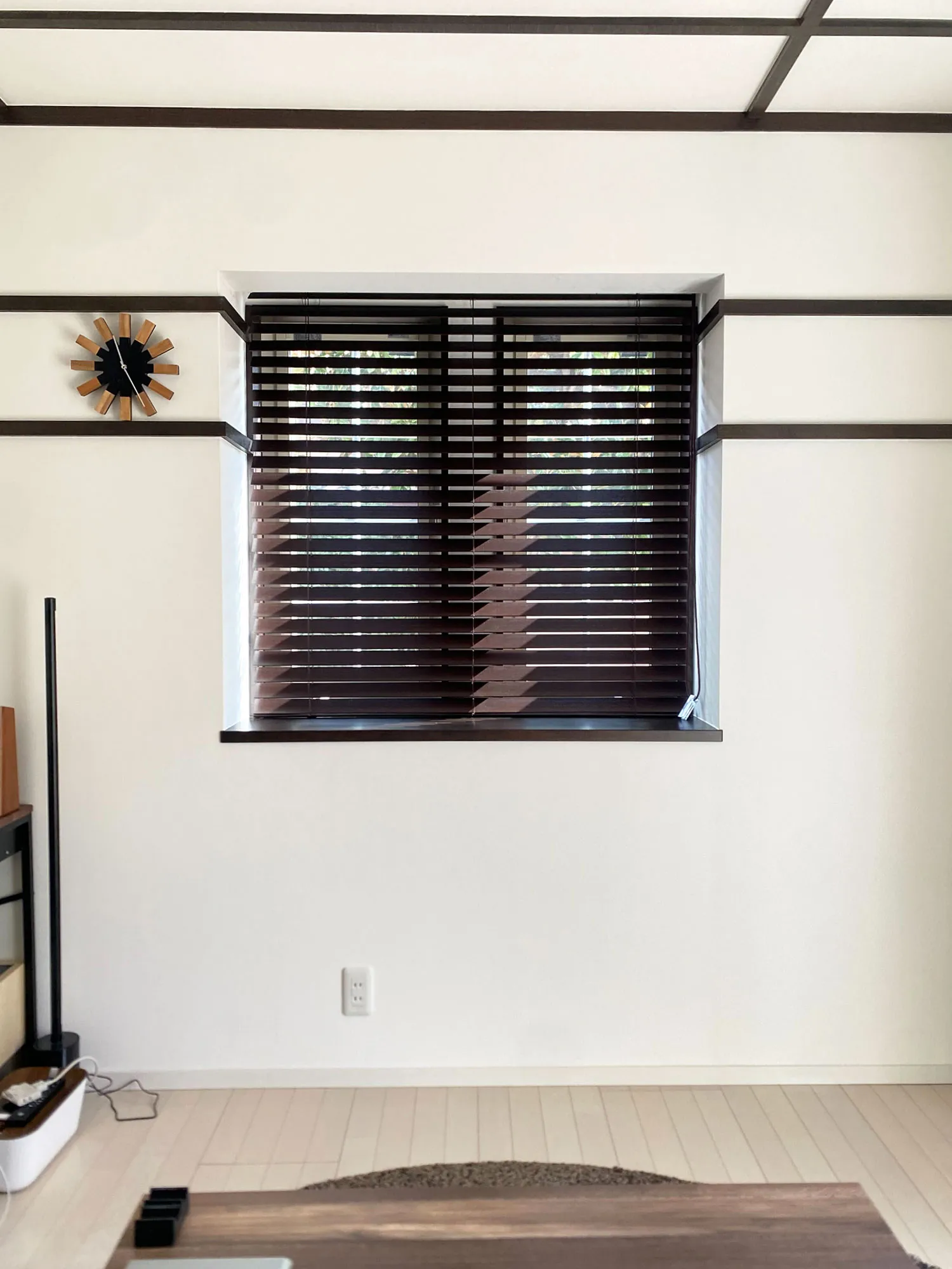腰高窓に、直感操作のコードレスタイプの写真4