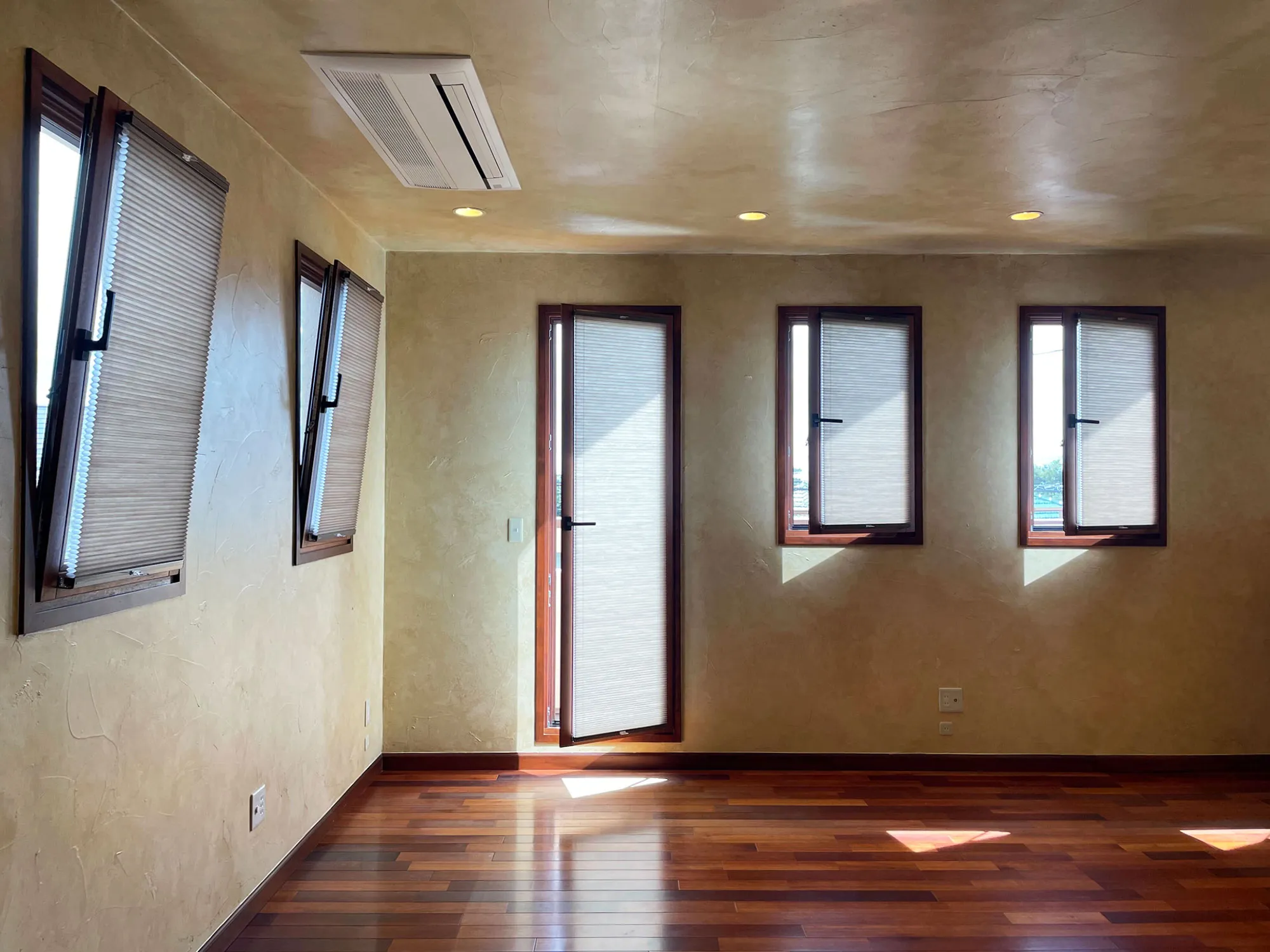 内倒し・内開きに対応! ドレーキップ窓にスマートフィットの写真1