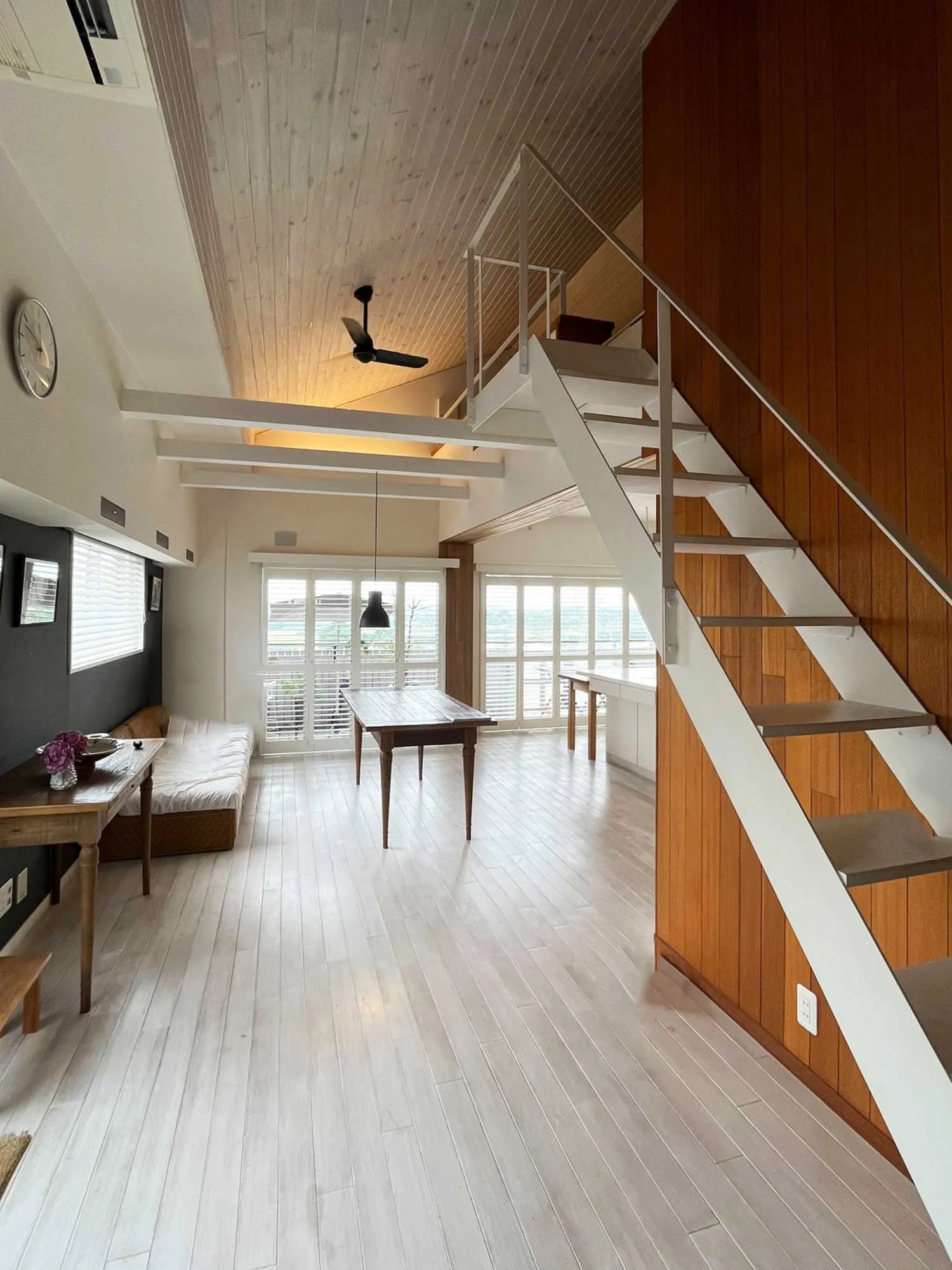 意匠性・操作性に感激され、ウッドシャッターを選定の写真4