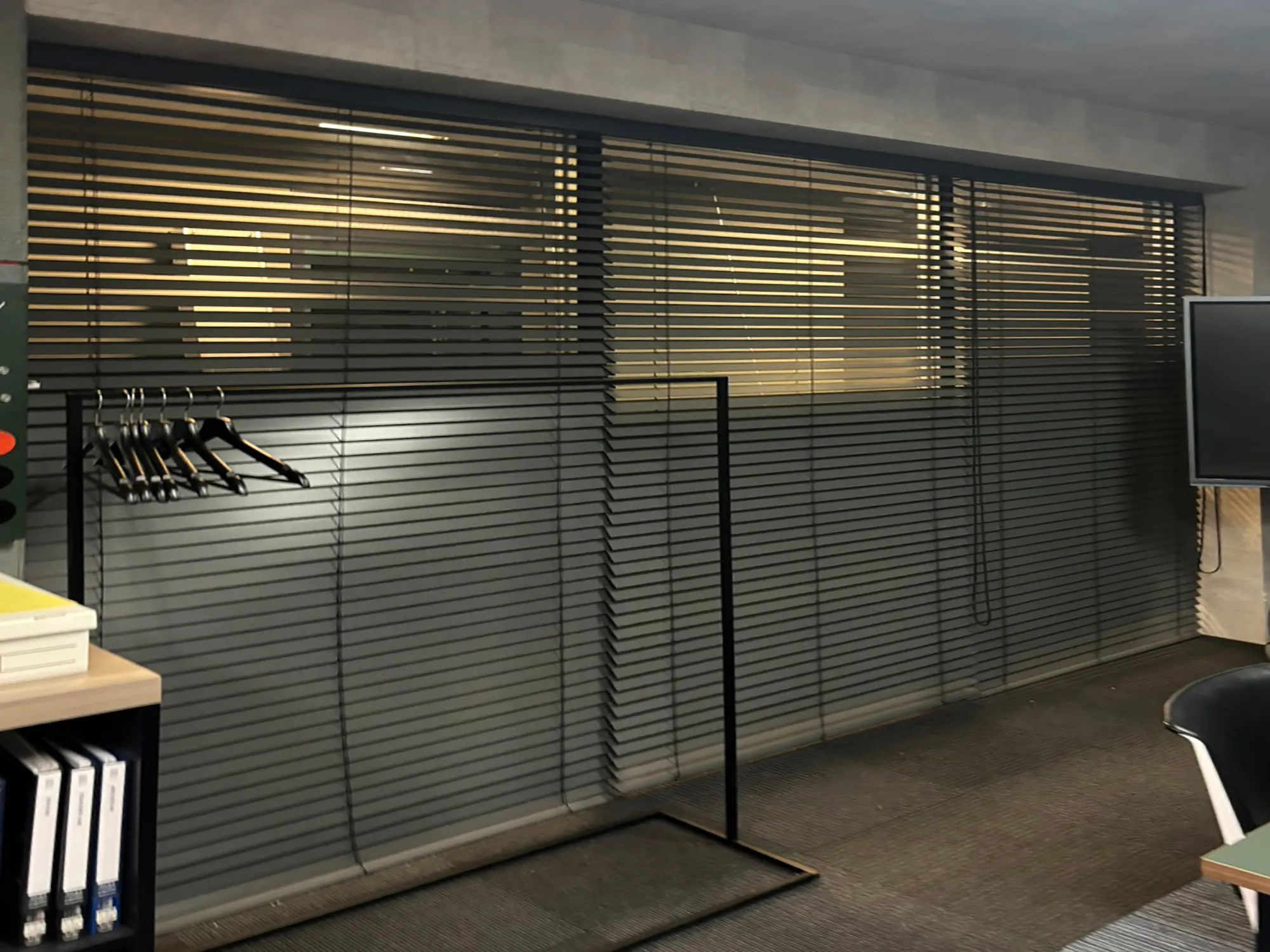 TVドラマ『オクト―～ 感情捜査官 心野朱梨～Season2』美術協力の写真3