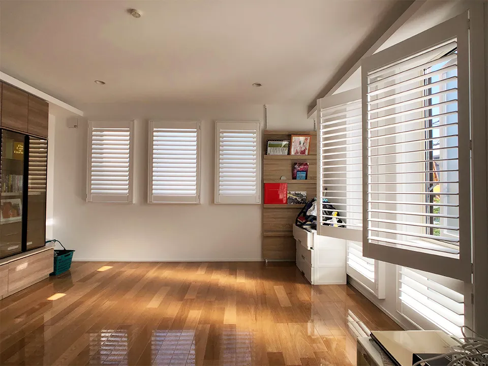 採光とプライバシーを両立するダブルハング型の写真2