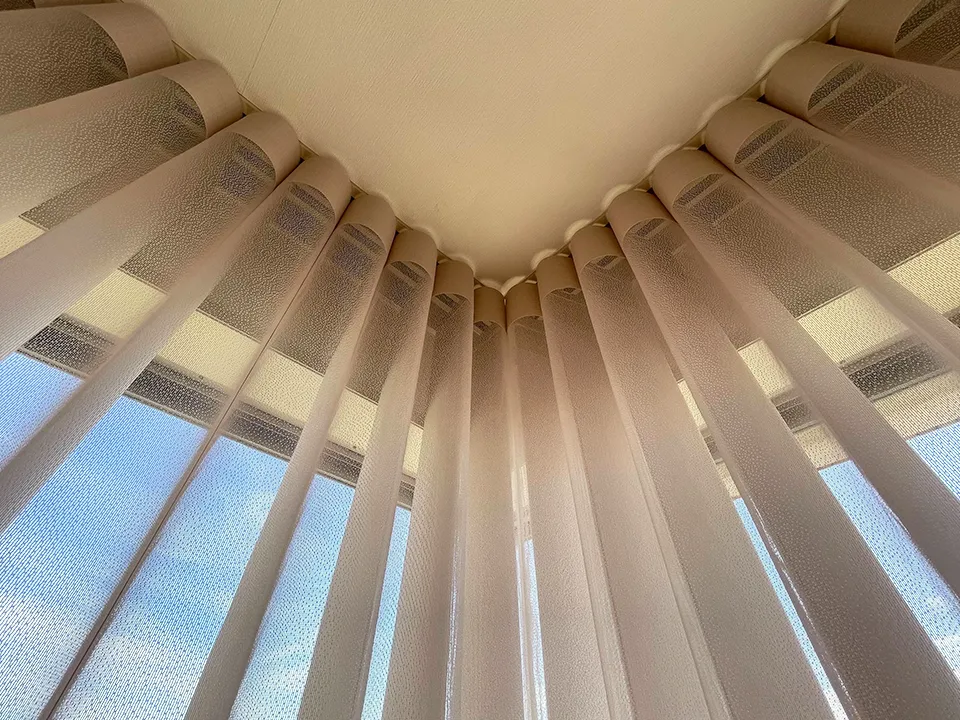 L字窓×明るいリビング空間の写真4