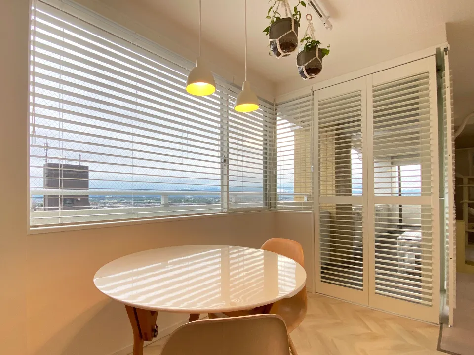 シルクホワイトでつくる穏やかな空間の写真2