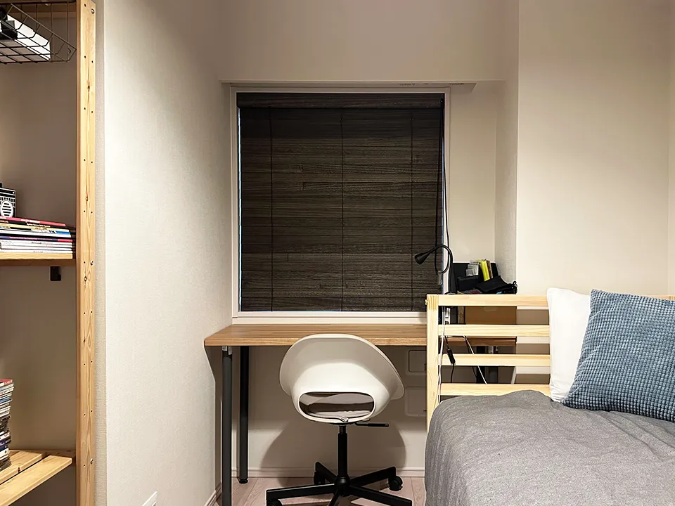 遮光性で選ばれる寝室の木製ブラインドの写真6