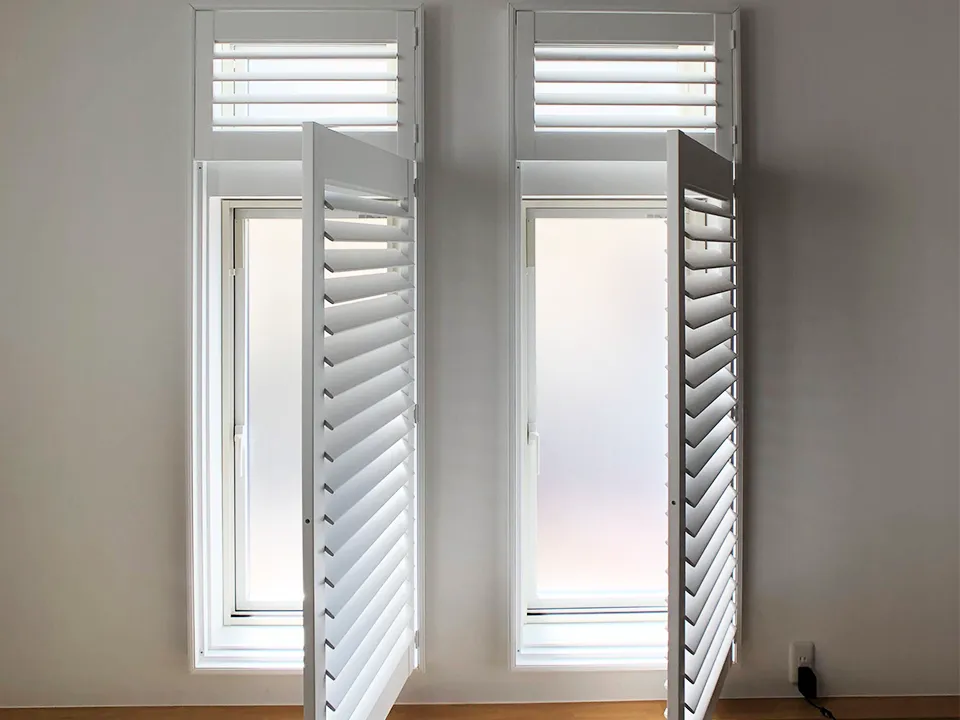 採光とプライバシーを両立するダブルハング型の写真6