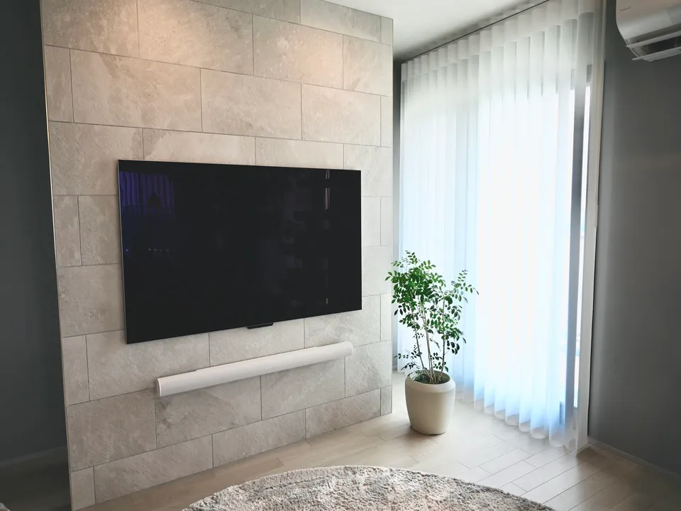 光と影が奏でるリビングの写真10