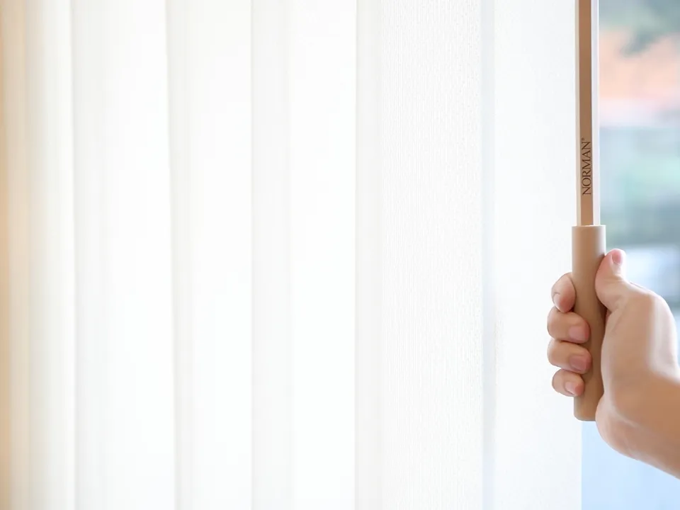 カーテンに代わる新しいバーチカルブラインドの写真4