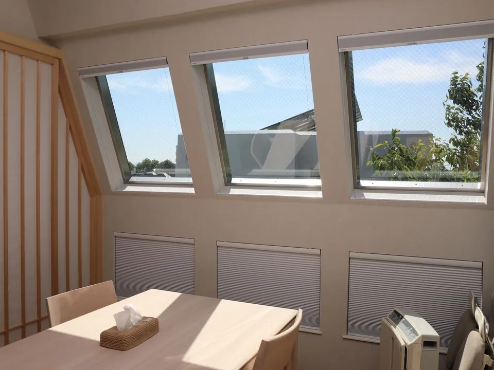 傾斜窓、断熱の工夫の写真2