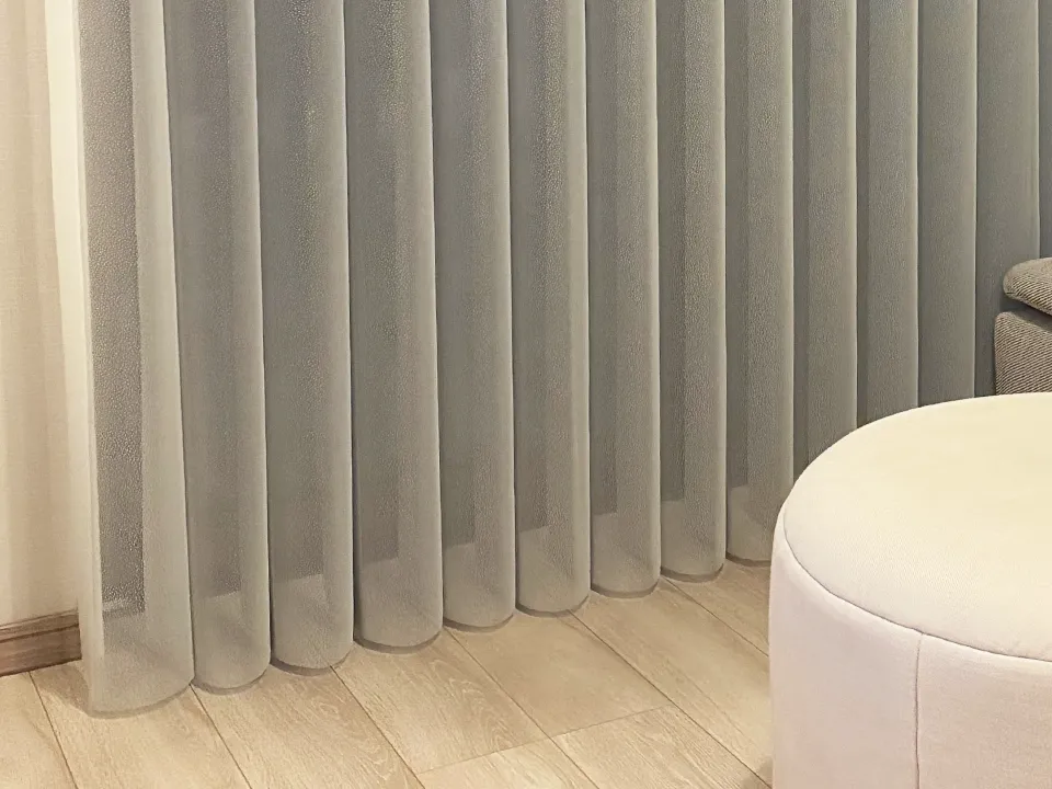 すっきり柔らかなスマートドレープシェードの写真5