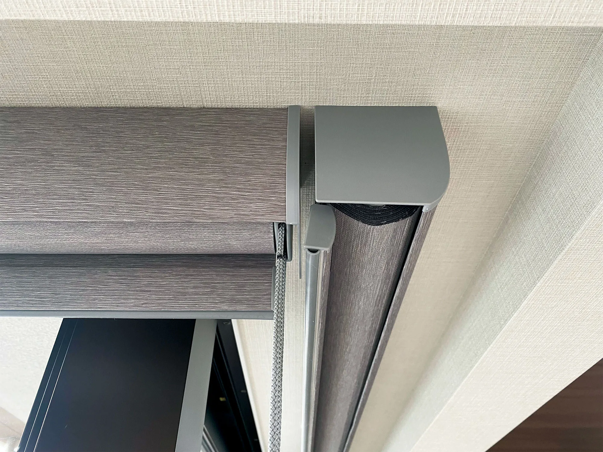 掃出窓とコーナー窓の西日対策の写真5