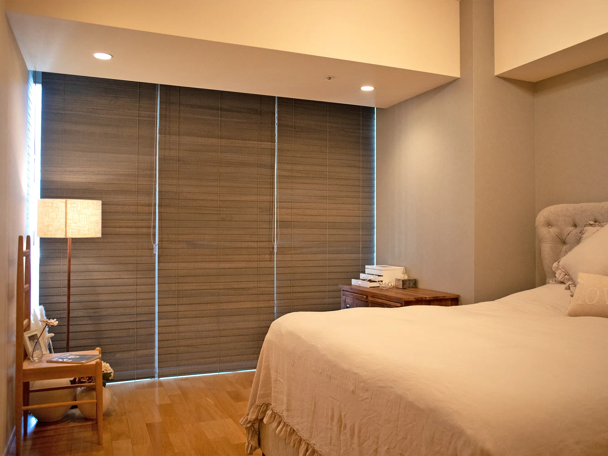 海外好きが高じて自宅の窓まわりに選定の写真9