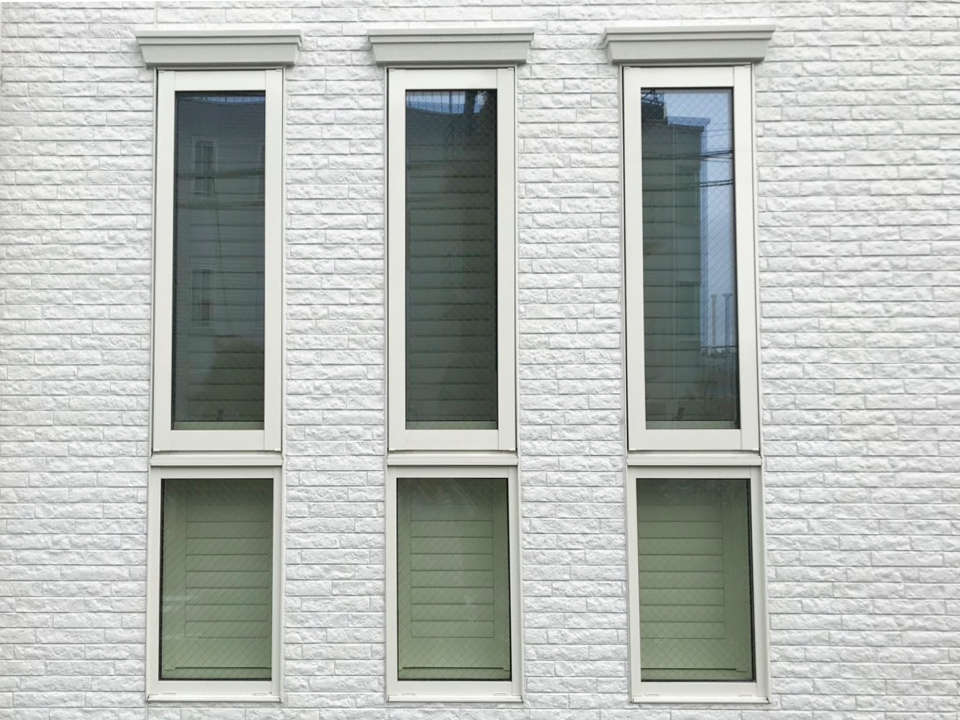 ウッドシャッターでつくる快適な美容サロンの写真4