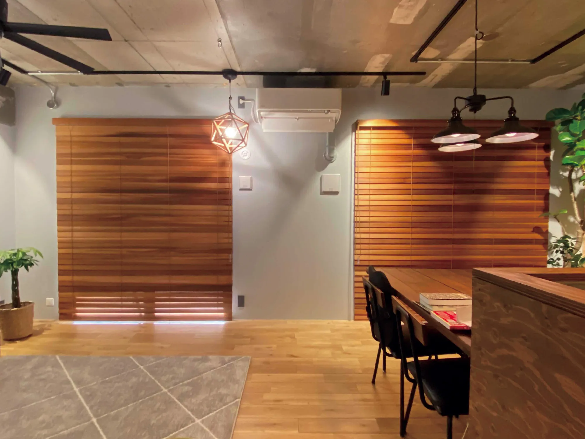 インダストリアル要素満載の空間と調和の写真4