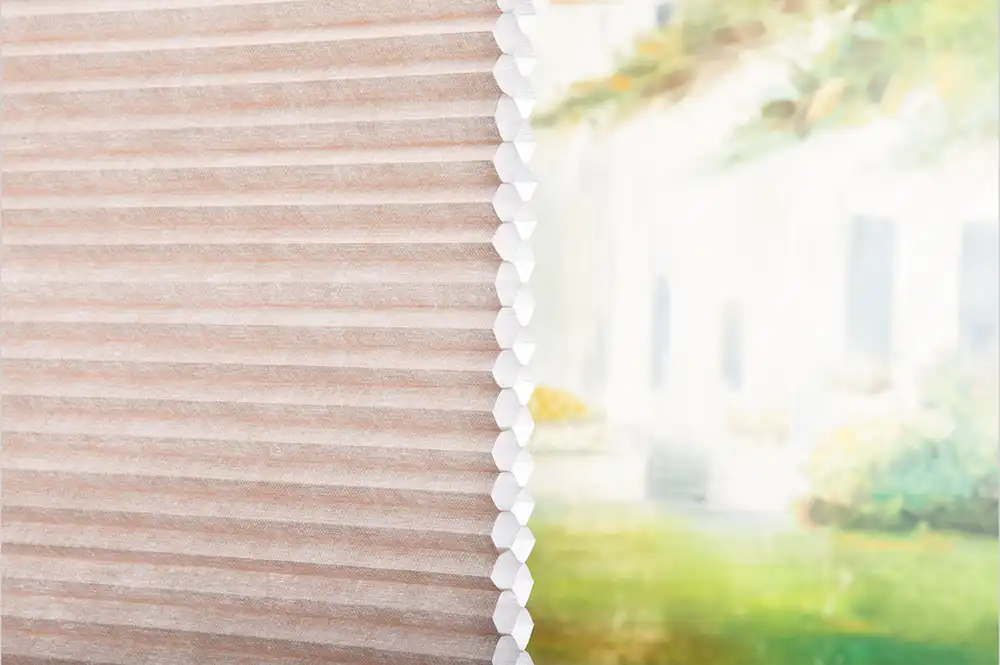 採光デザイン生地のクローズアップ写真